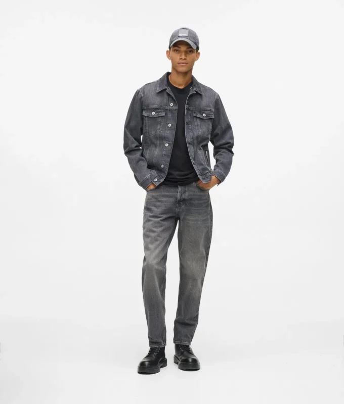 Veste en denim coupe classique Veste en denim coupe classique